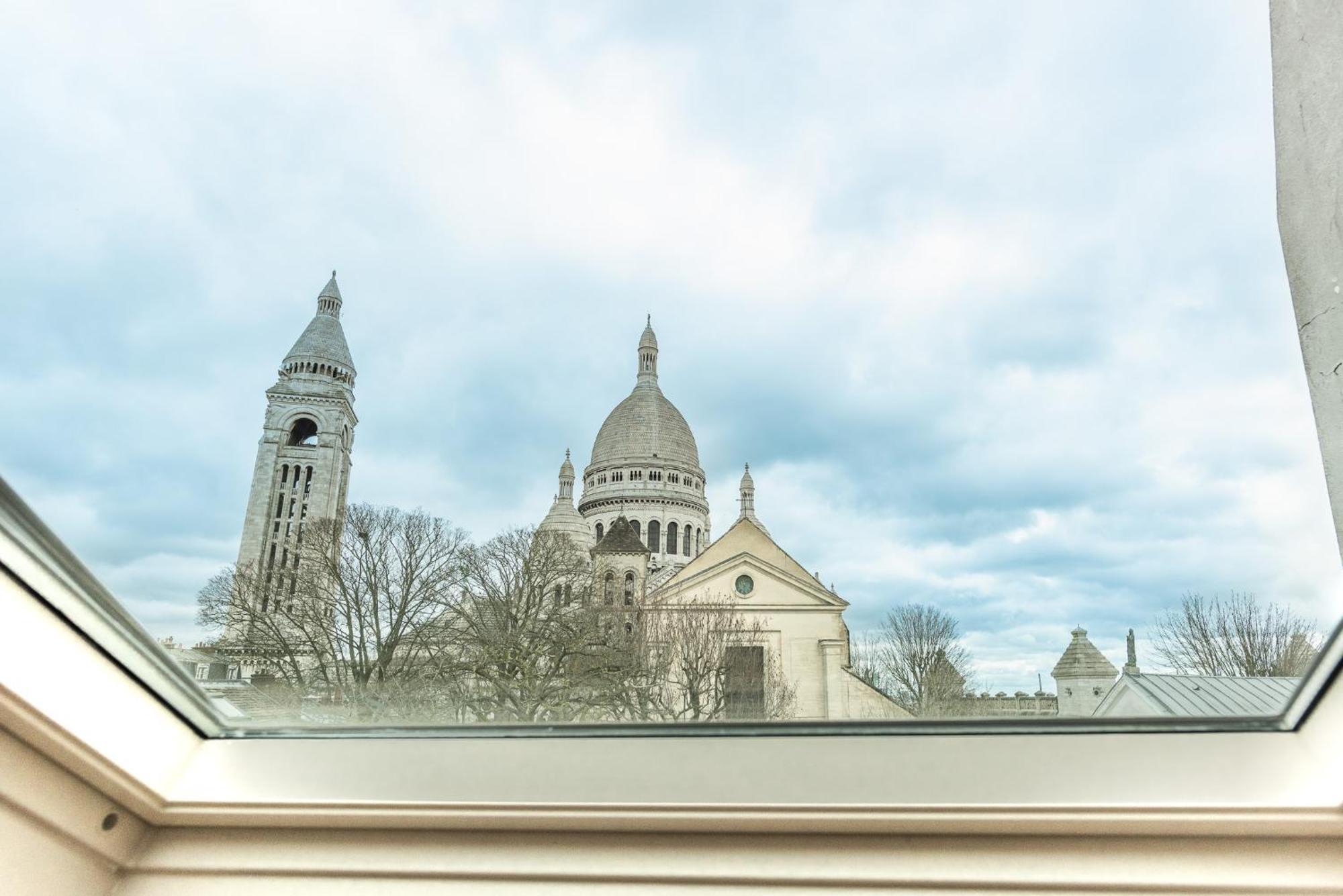 Maison La Boheme Montmartre - Studios & Apartments Париж Екстериор снимка