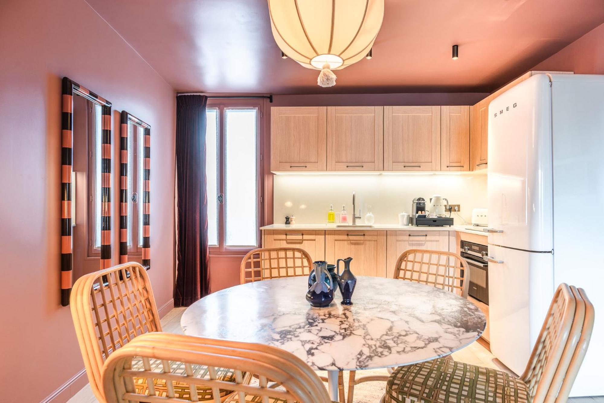 Maison La Boheme Montmartre - Studios & Apartments Париж Екстериор снимка