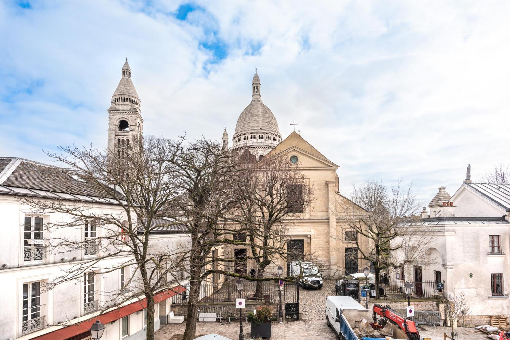 Maison La Boheme Montmartre - Studios & Apartments Париж Екстериор снимка
