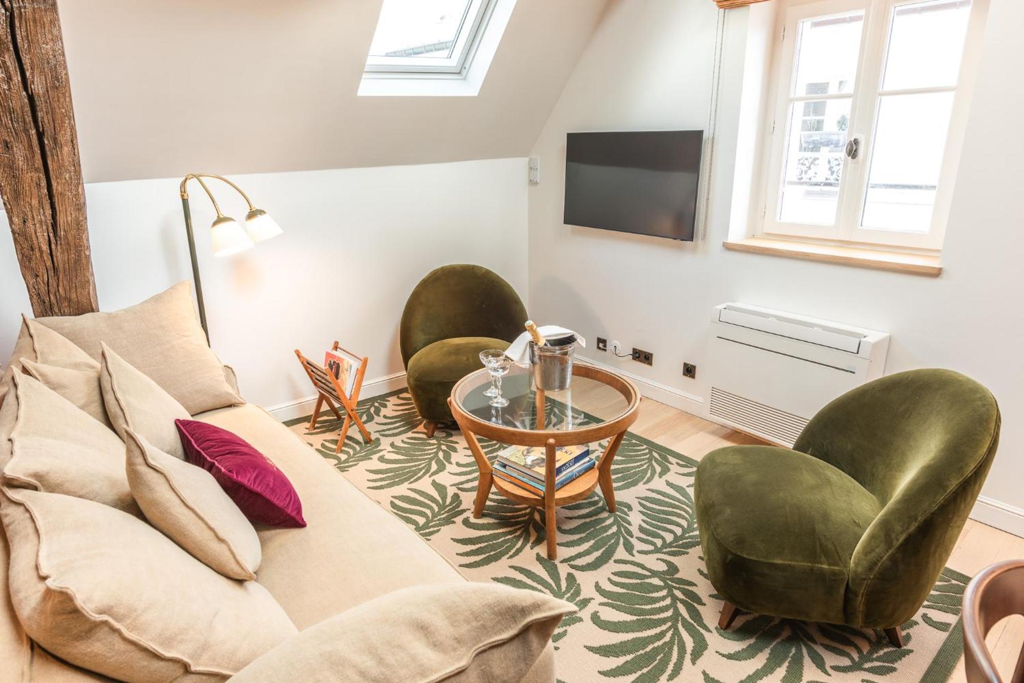Maison La Boheme Montmartre - Studios & Apartments Париж Екстериор снимка