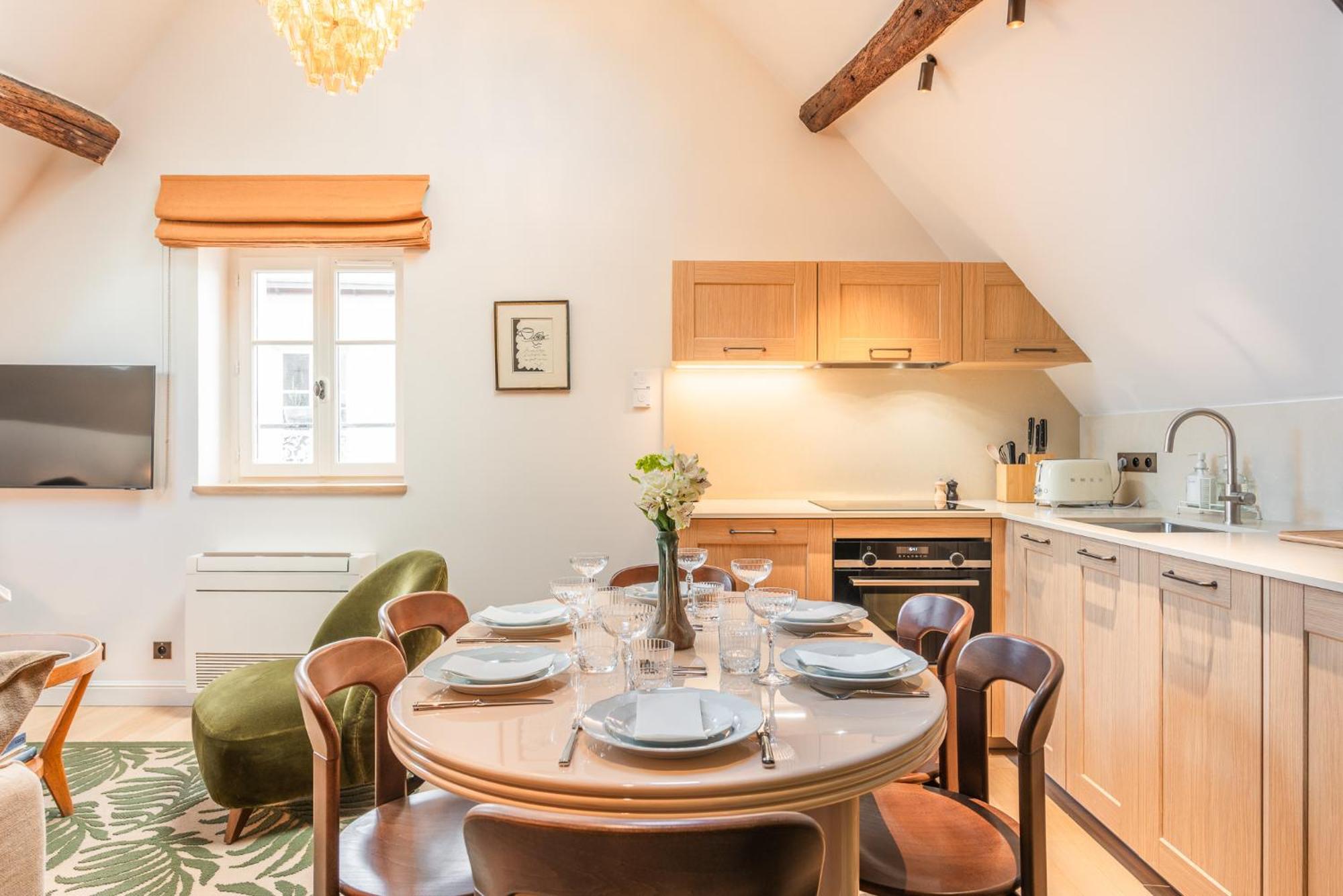 Maison La Boheme Montmartre - Studios & Apartments Париж Екстериор снимка