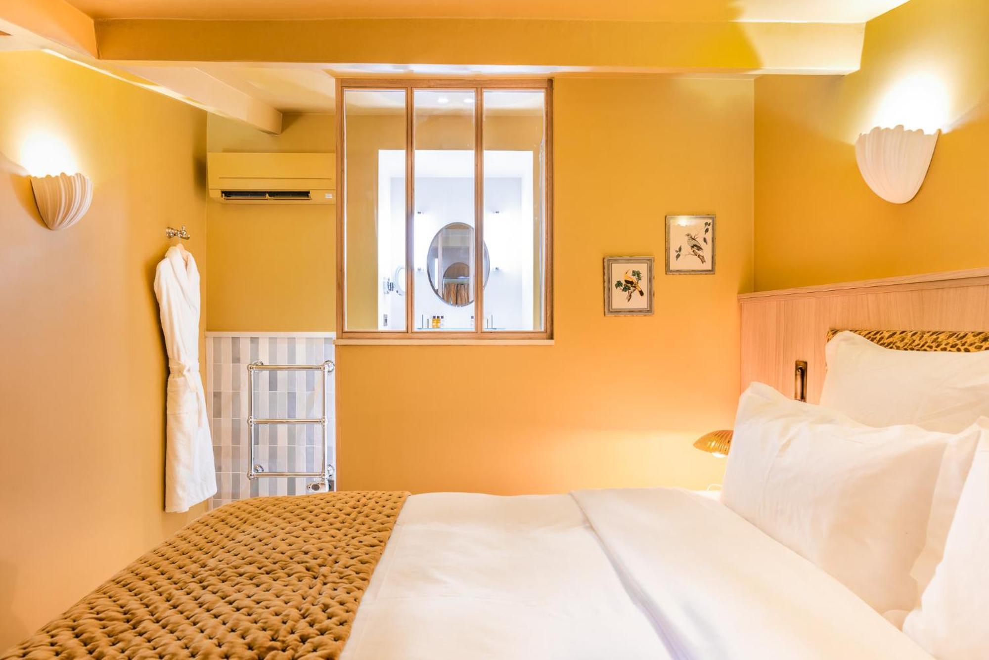 Maison La Boheme Montmartre - Studios & Apartments Париж Екстериор снимка