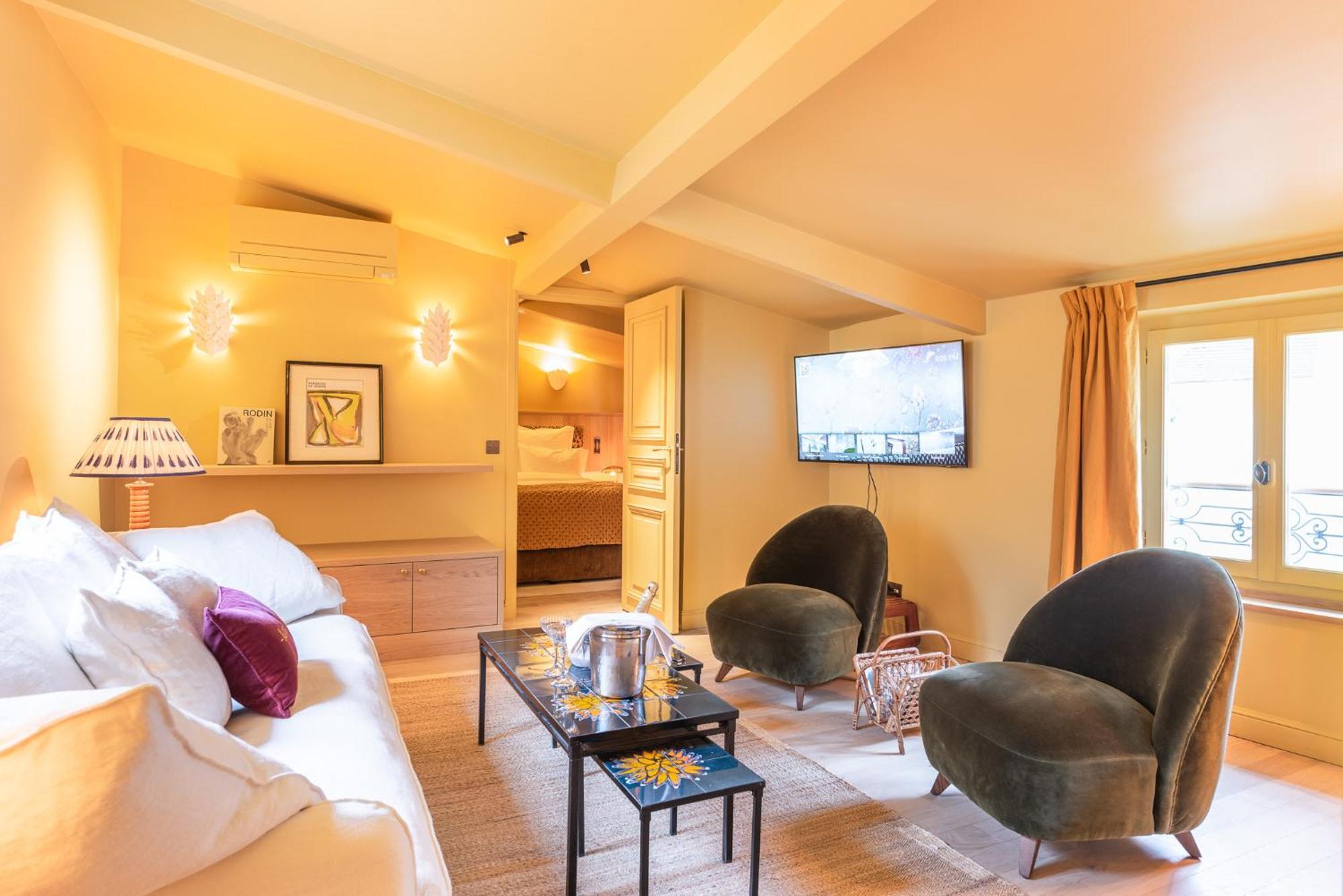 Maison La Boheme Montmartre - Studios & Apartments Париж Екстериор снимка