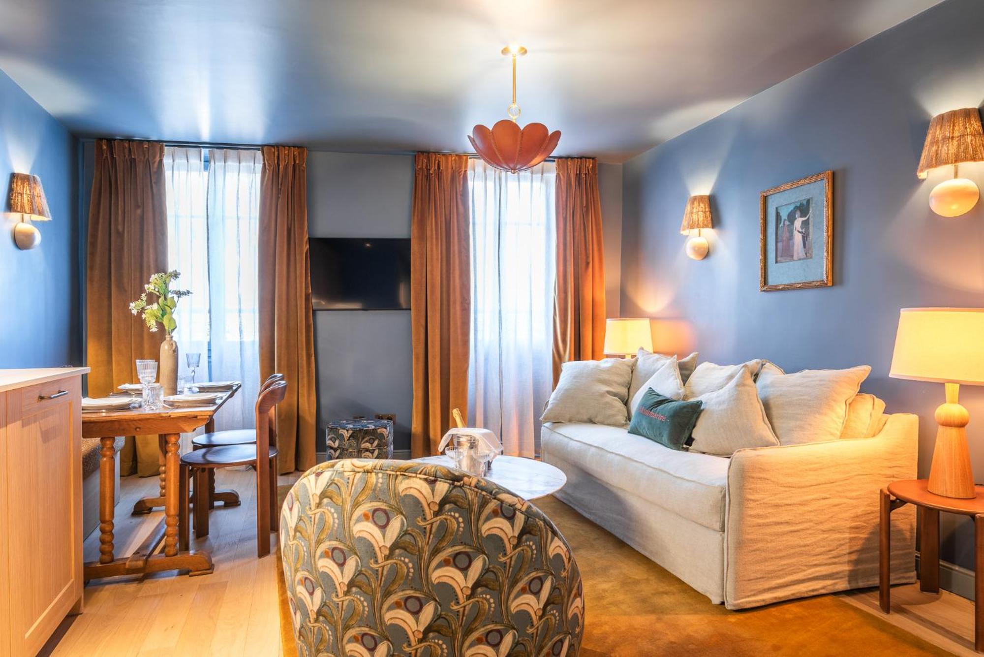 Maison La Boheme Montmartre - Studios & Apartments Париж Екстериор снимка