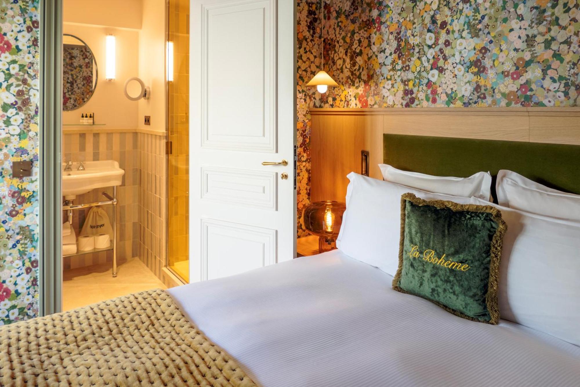 Maison La Boheme Montmartre - Studios & Apartments Париж Екстериор снимка