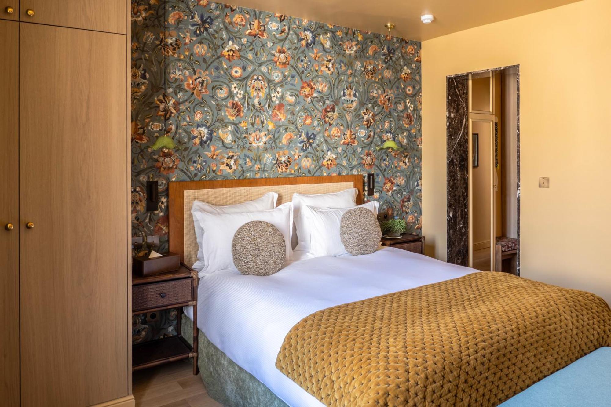 Maison La Boheme Montmartre - Studios & Apartments Париж Екстериор снимка