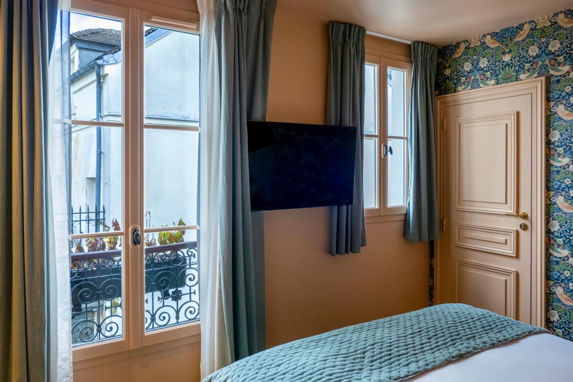 Maison La Boheme Montmartre - Studios & Apartments Париж Екстериор снимка