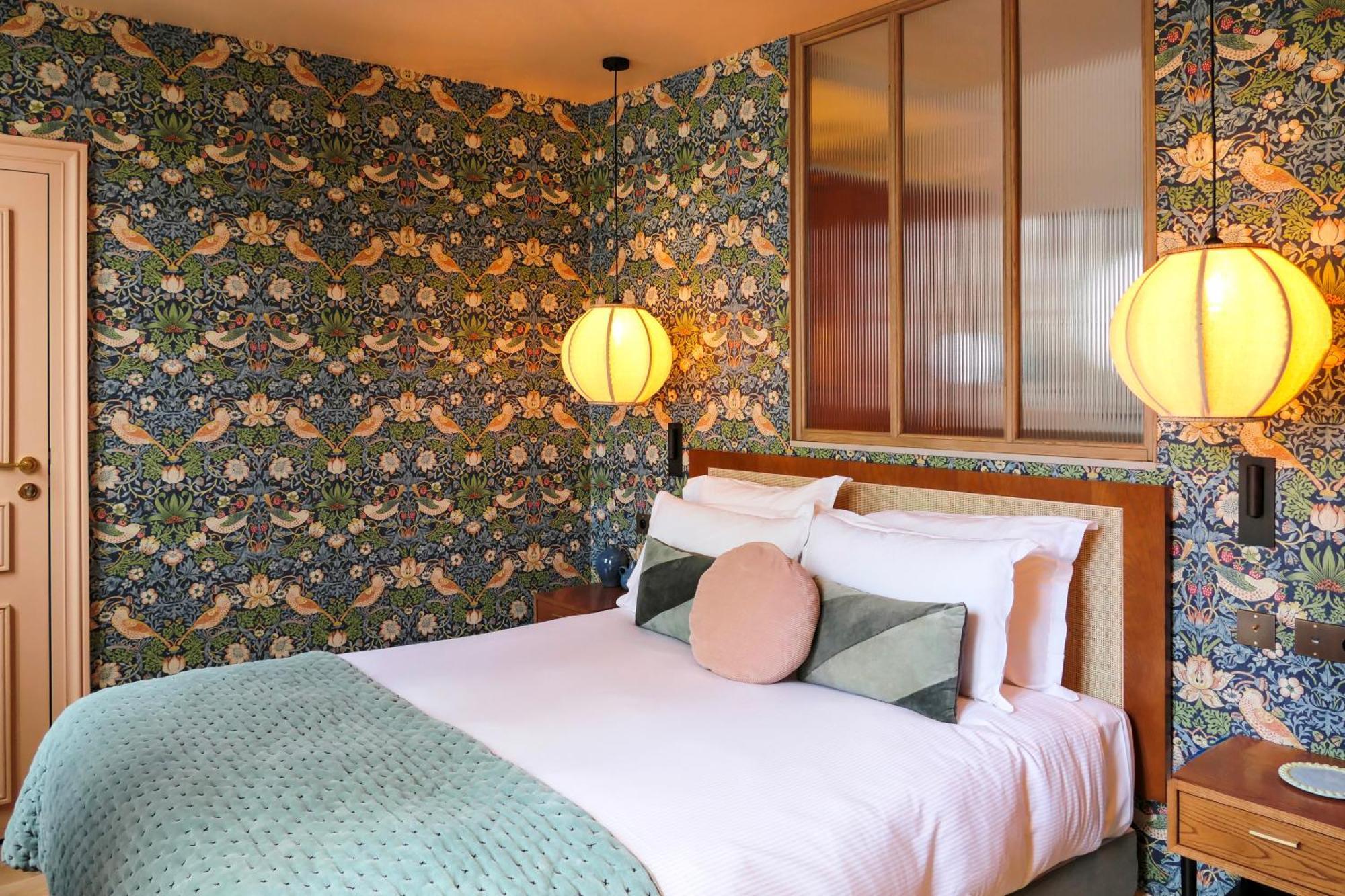 Maison La Boheme Montmartre - Studios & Apartments Париж Екстериор снимка